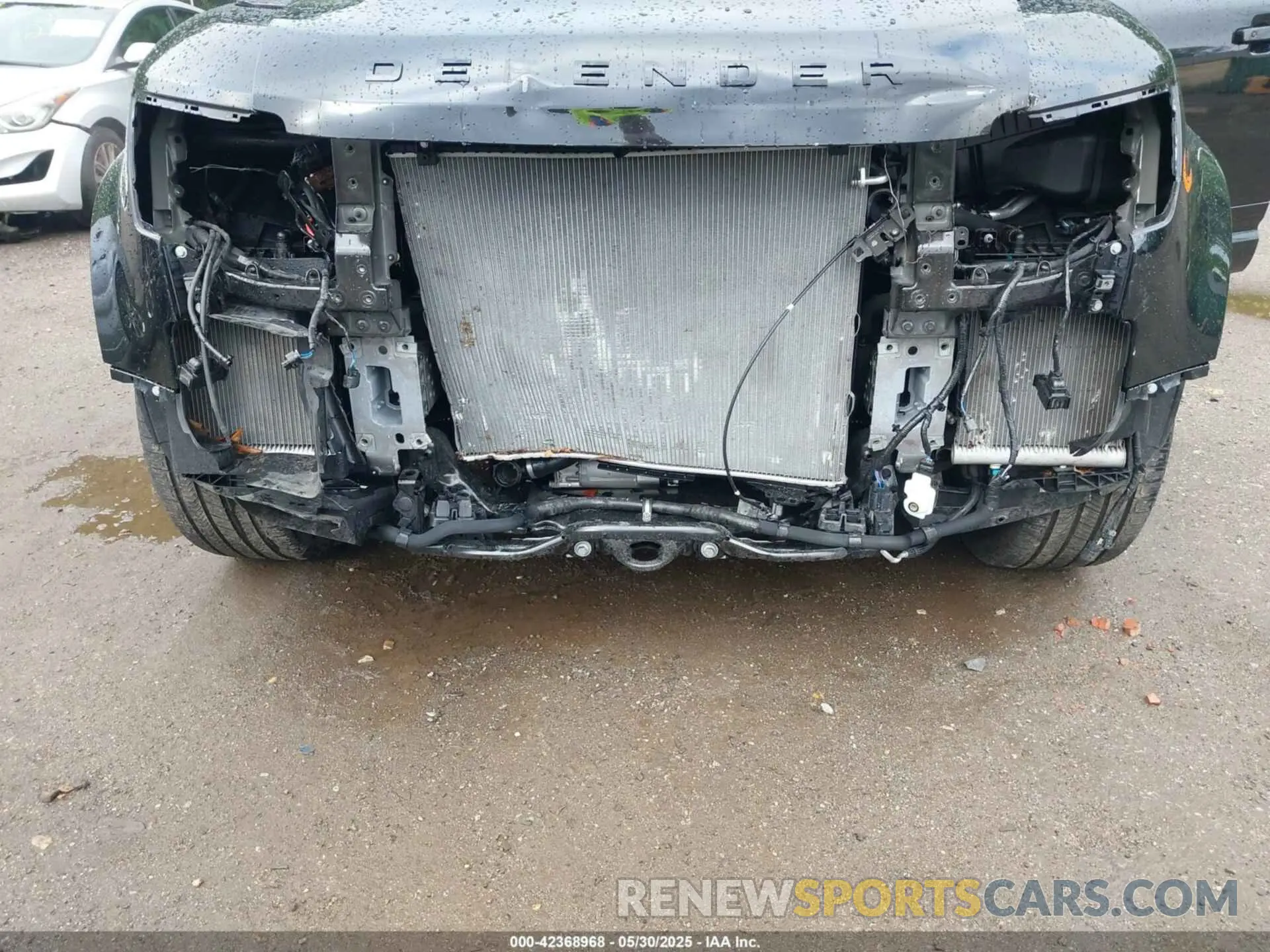 6 Photograph of a damaged car SALEX7EU2P2213481 LAND ROVER DEFENDER 2023