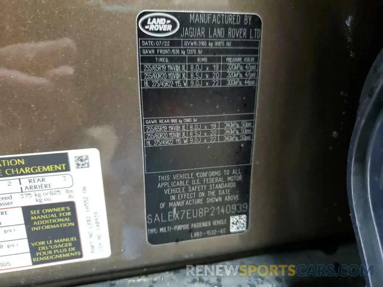 14 Photograph of a damaged car SALEX7EU8P2140939 LAND ROVER DEFENDER 2023