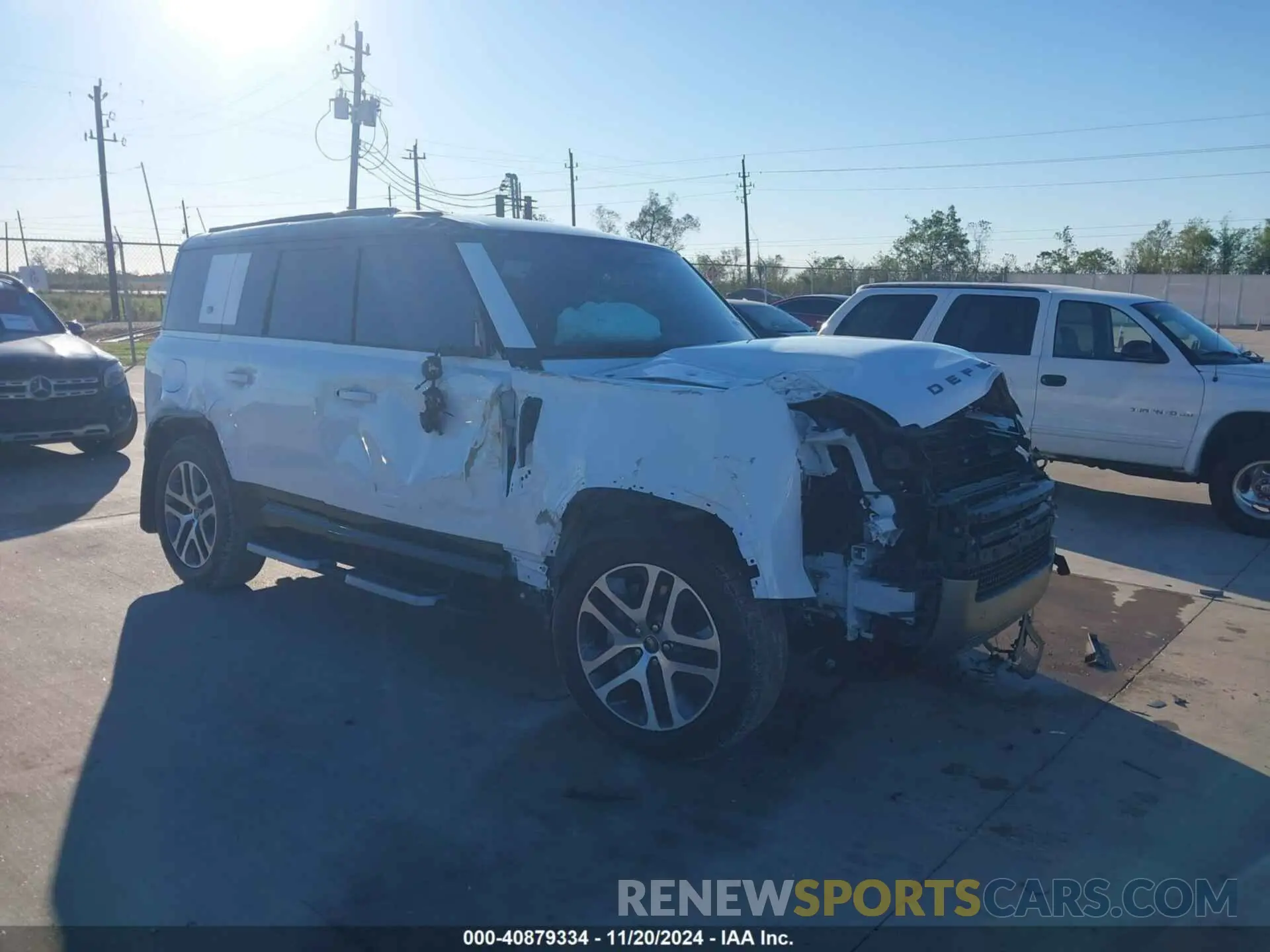 1 Photograph of a damaged car SALE27EU5R2262224 LAND ROVER DEFENDER 2024