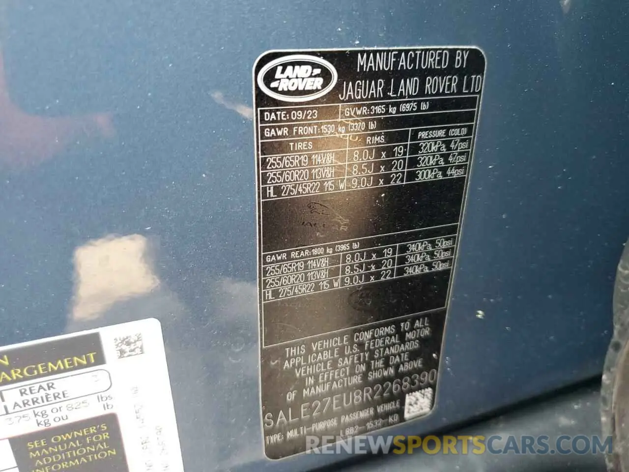 13 Photograph of a damaged car SALE27EU8R2268390 LAND ROVER DEFENDER 2024