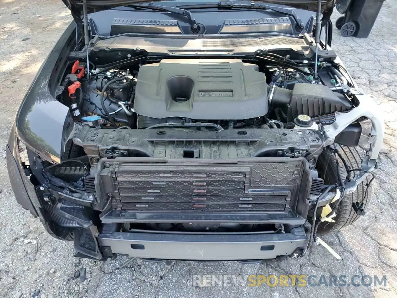 12 Photograph of a damaged car SALE27EU8R2307043 LAND ROVER DEFENDER 2024