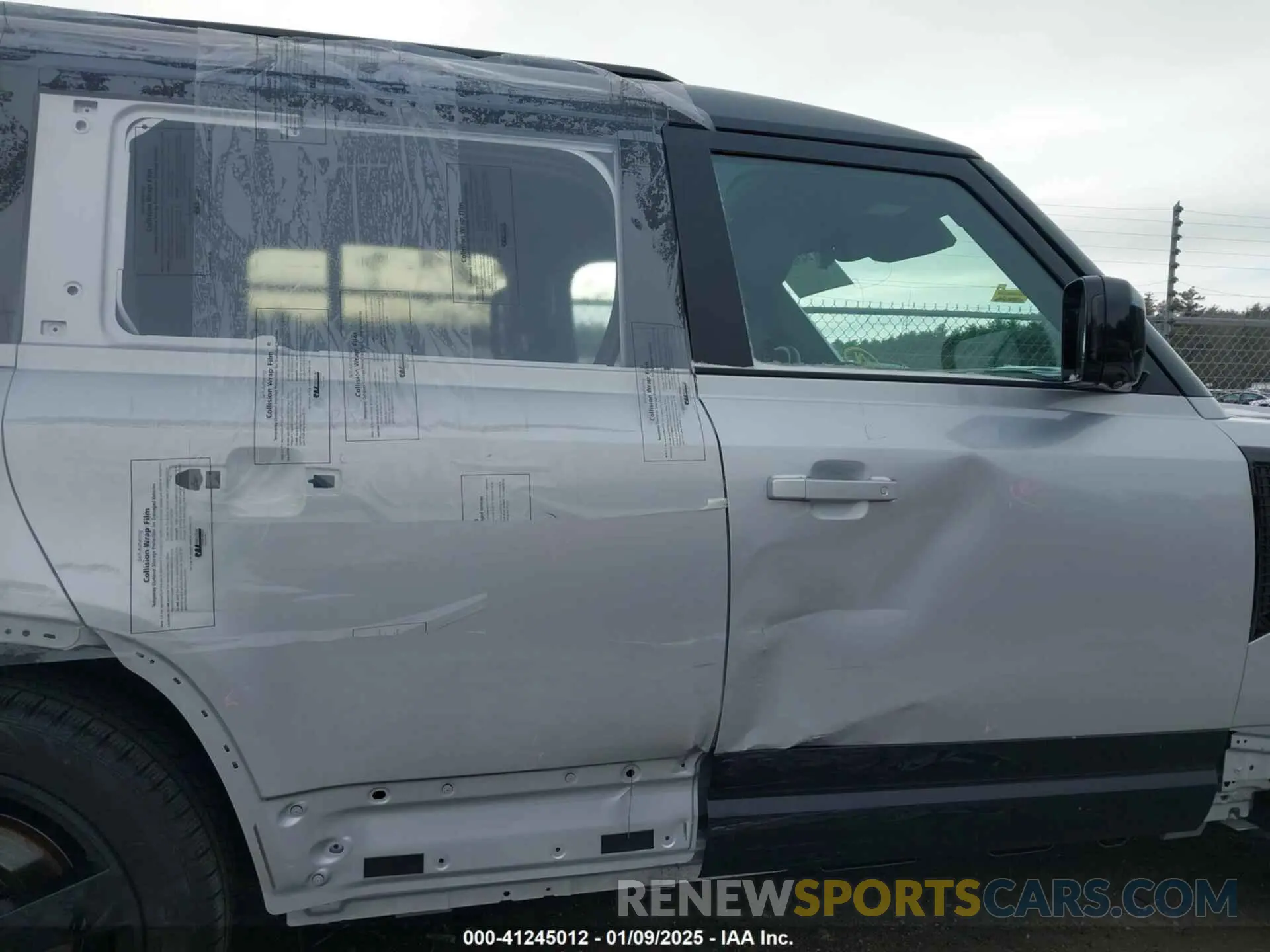 6 Photograph of a damaged car SALE27EU8R2335683 LAND ROVER DEFENDER 2024