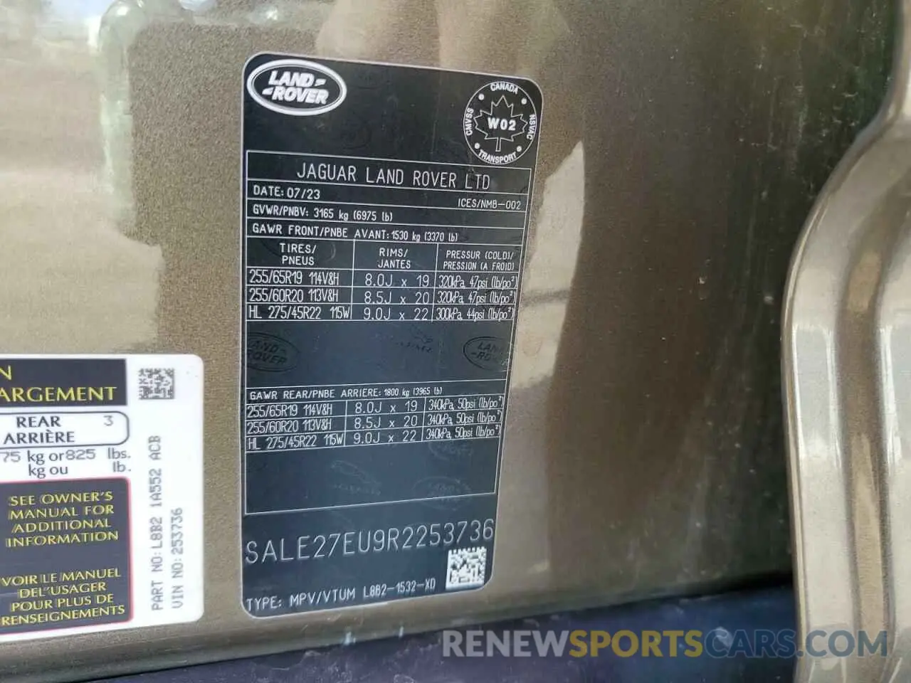12 Photograph of a damaged car SALE27EU9R2253736 LAND ROVER DEFENDER 2024