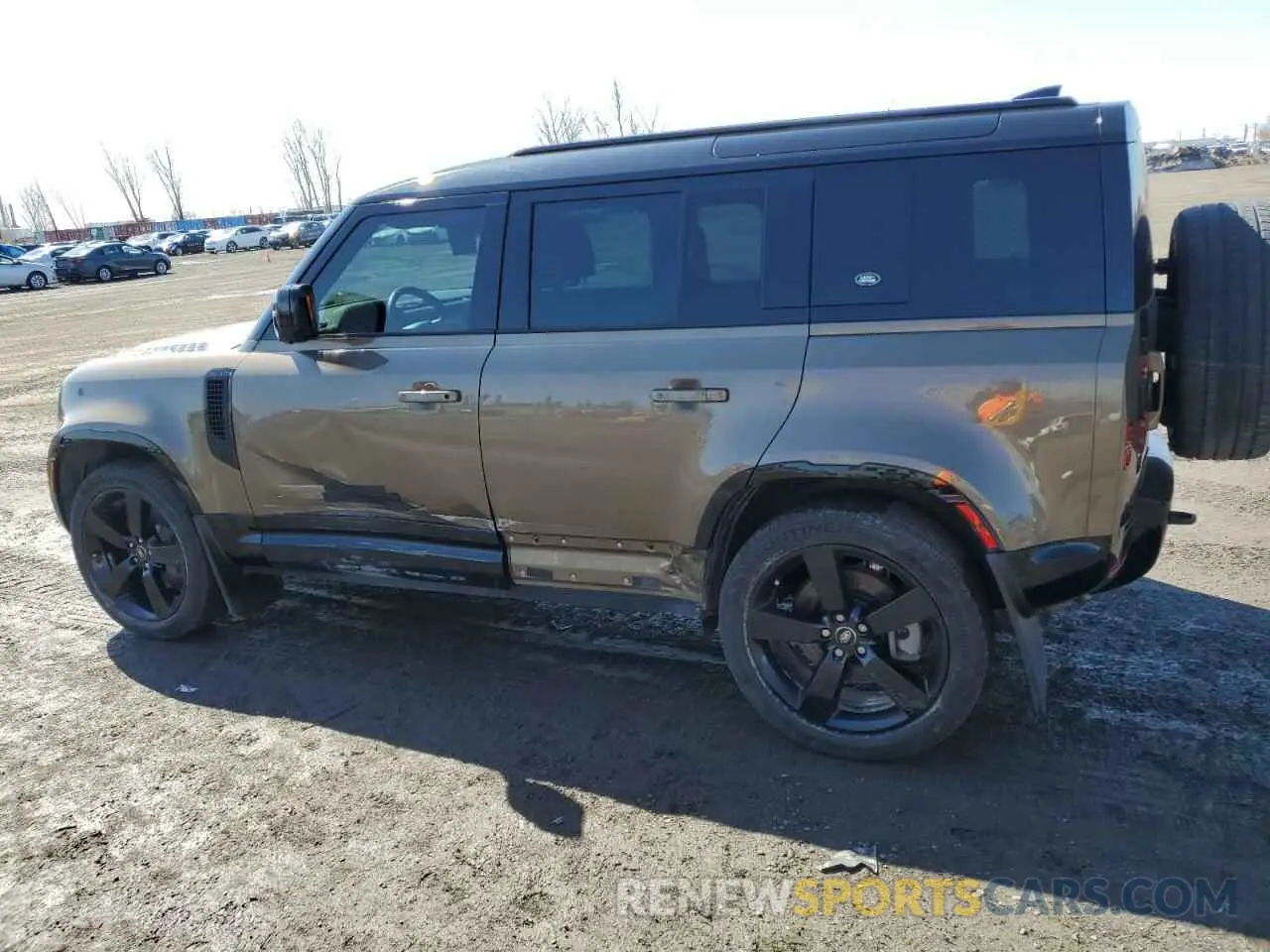 2 Photograph of a damaged car SALE27EU9R2253736 LAND ROVER DEFENDER 2024