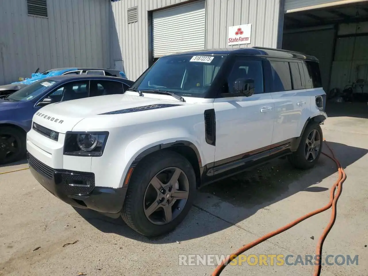 1 Photograph of a damaged car SALE27EUXR2289502 LAND ROVER DEFENDER 2024