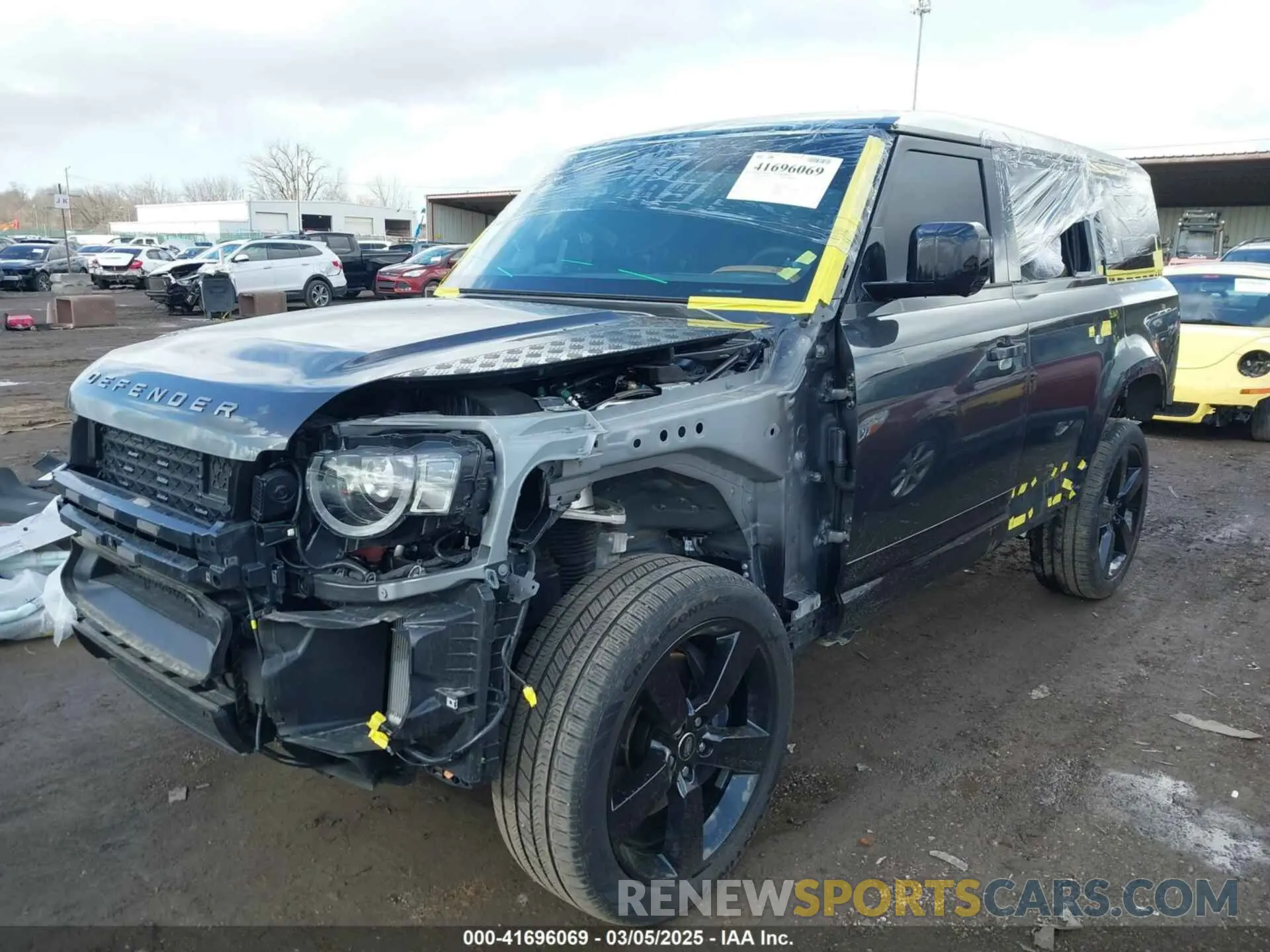 2 Photograph of a damaged car SALE2FEU2R2354935 LAND ROVER DEFENDER 2024