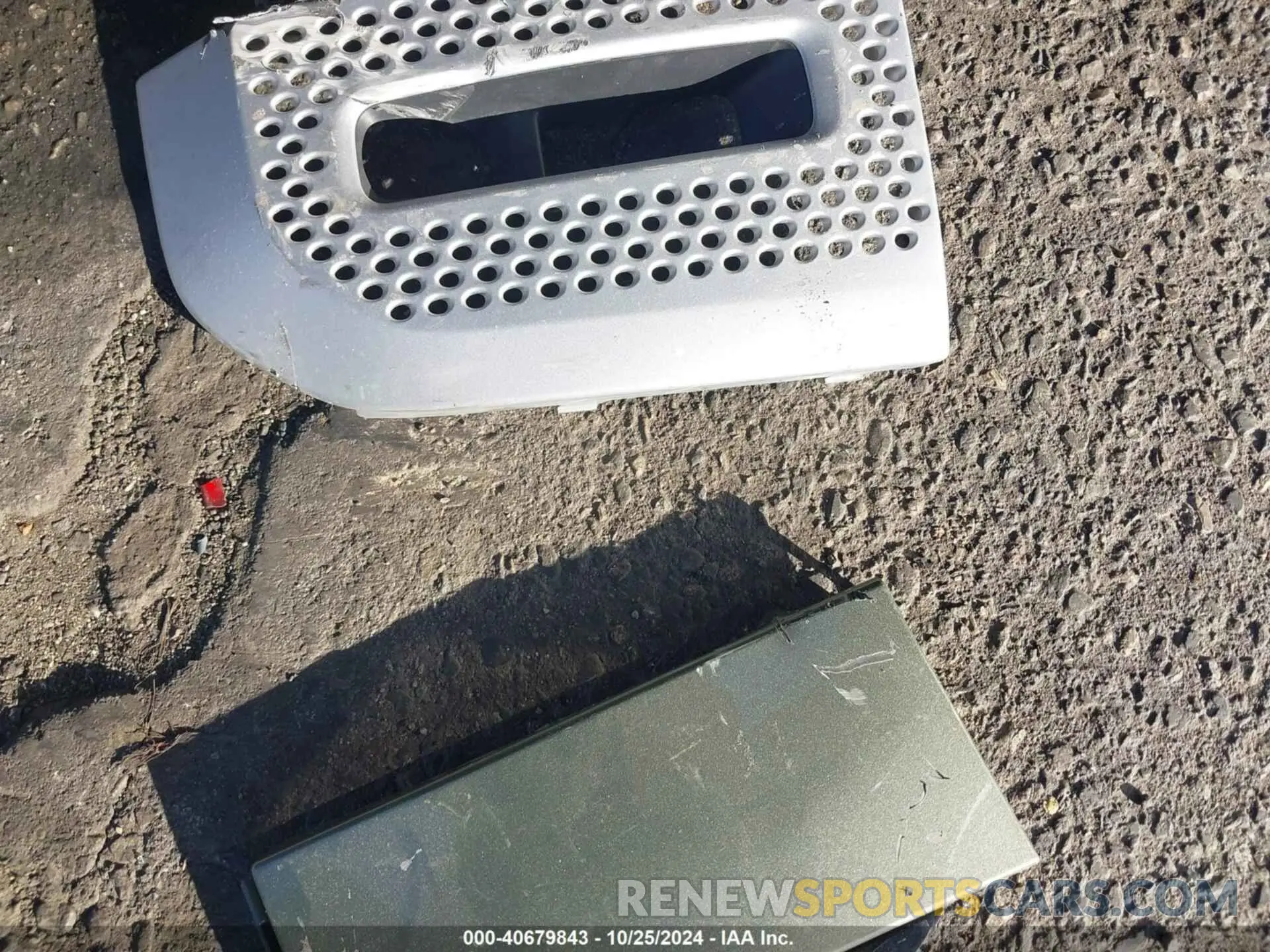 12 Photograph of a damaged car SALEJ7EX2R2286347 LAND ROVER DEFENDER 2024