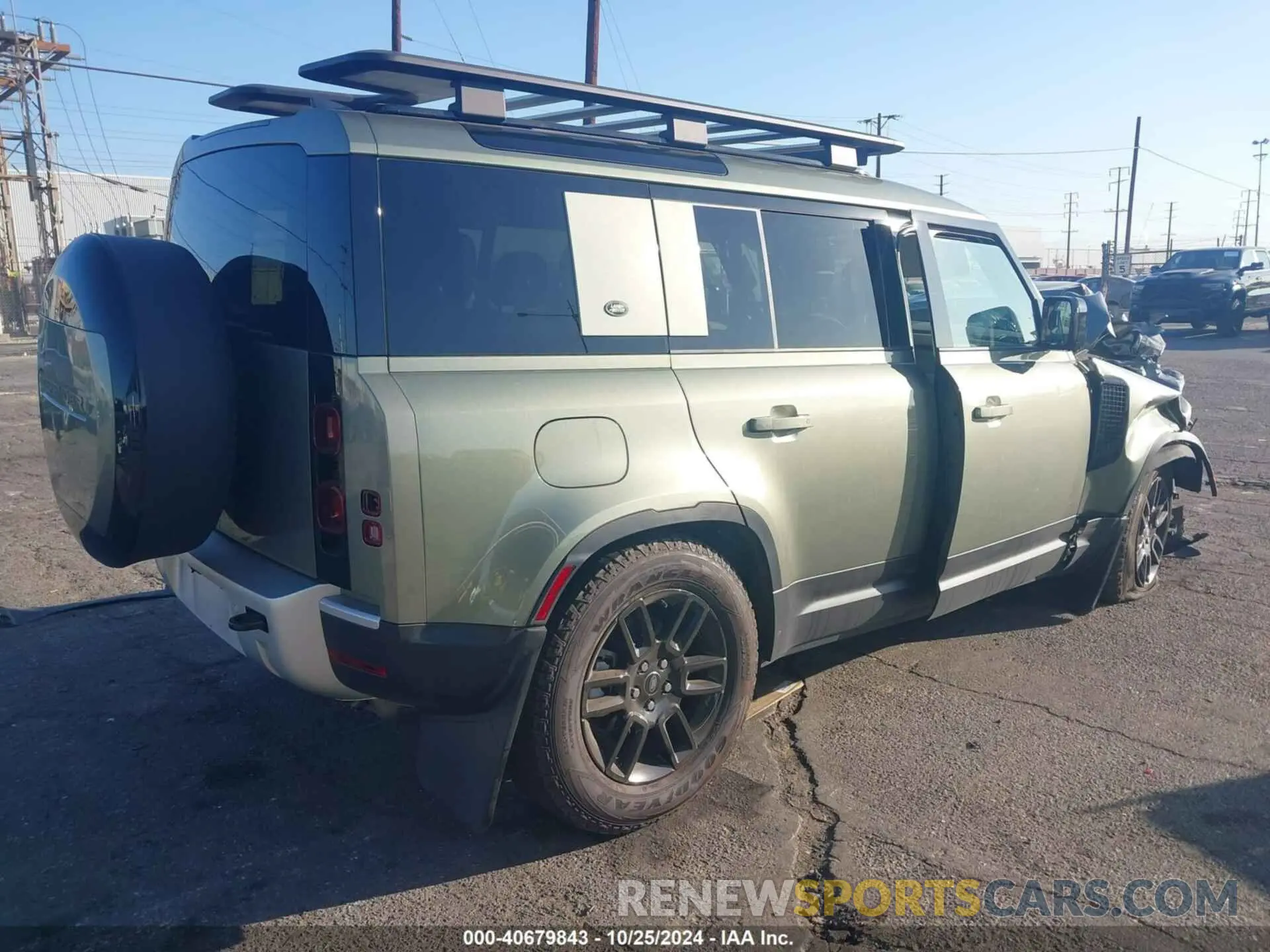 4 Photograph of a damaged car SALEJ7EX2R2286347 LAND ROVER DEFENDER 2024
