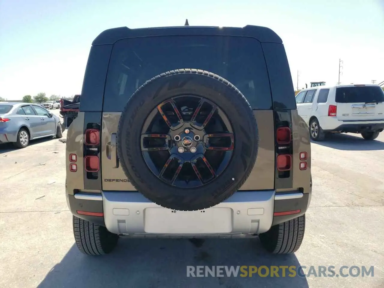 6 Photograph of a damaged car SALEJ7EX7R2287641 LAND ROVER DEFENDER 2024