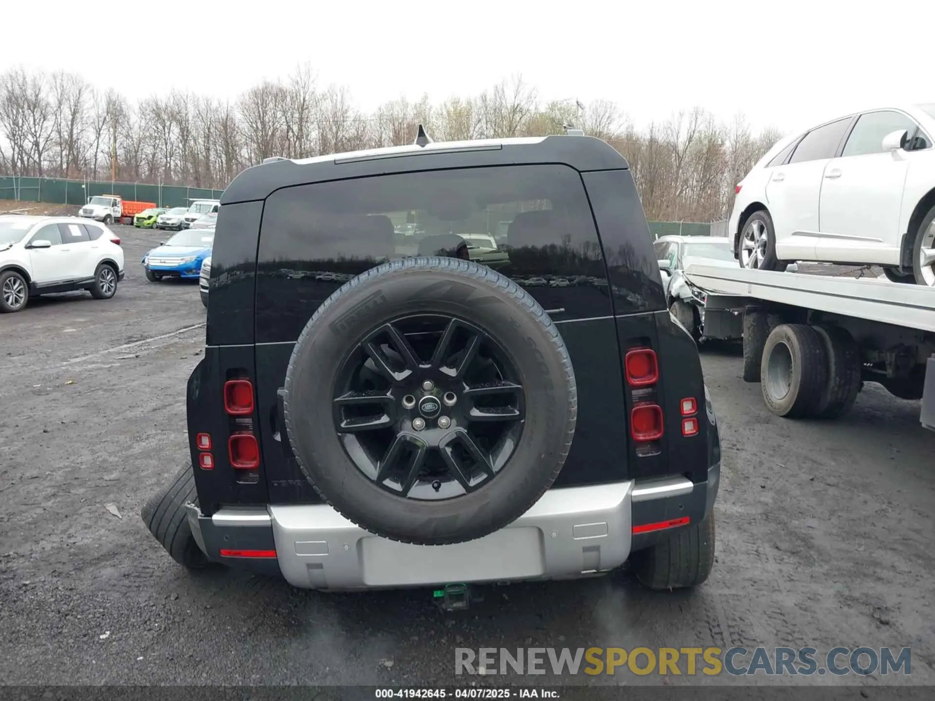 16 Photograph of a damaged car SALEJ7EX8R2260609 LAND ROVER DEFENDER 2024