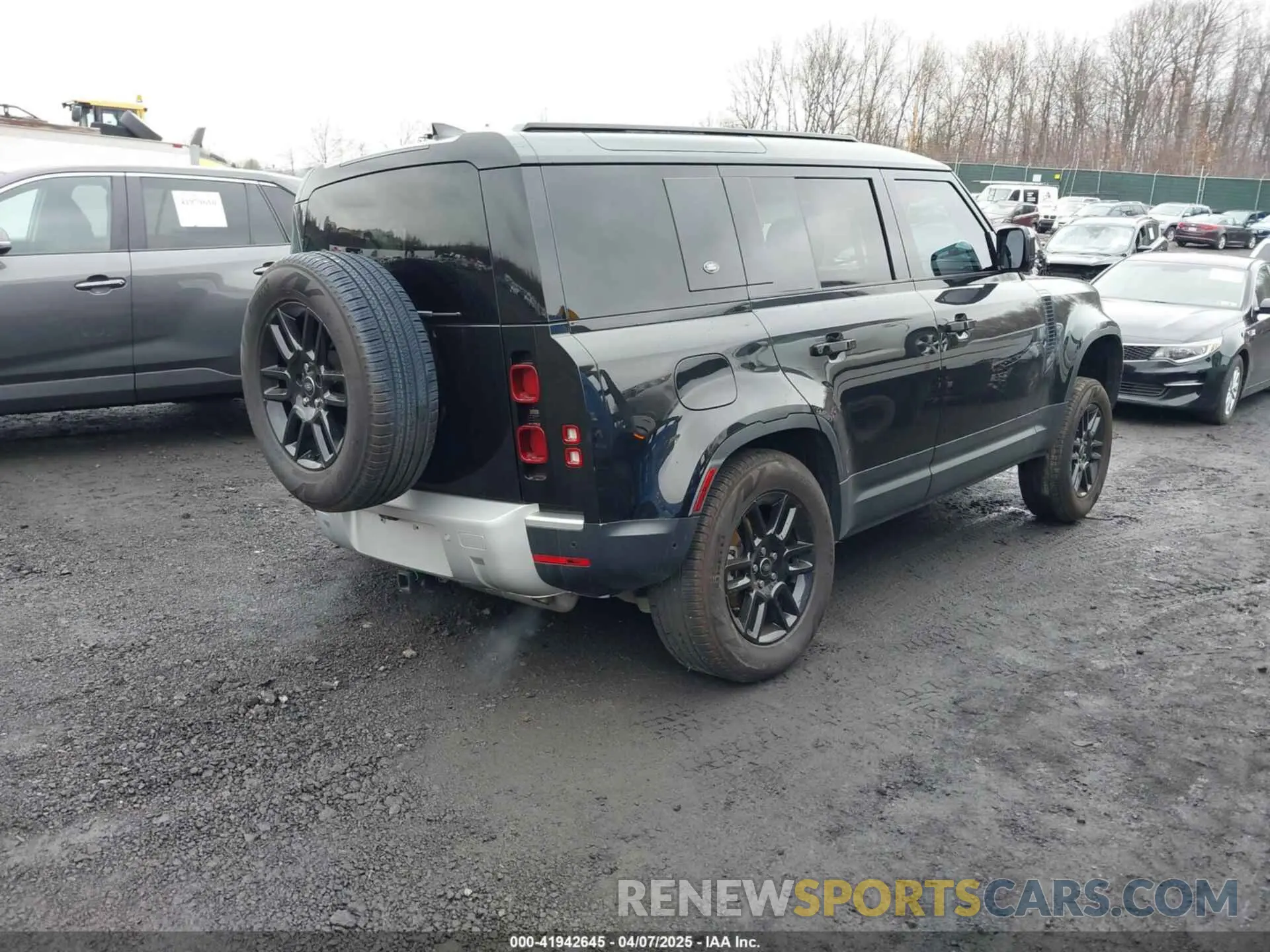 4 Photograph of a damaged car SALEJ7EX8R2260609 LAND ROVER DEFENDER 2024