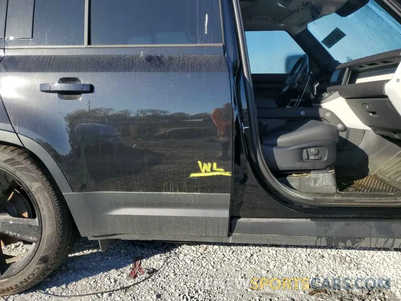 13 Photograph of a damaged car SALEJEEX1R2284397 LAND ROVER DEFENDER 2024