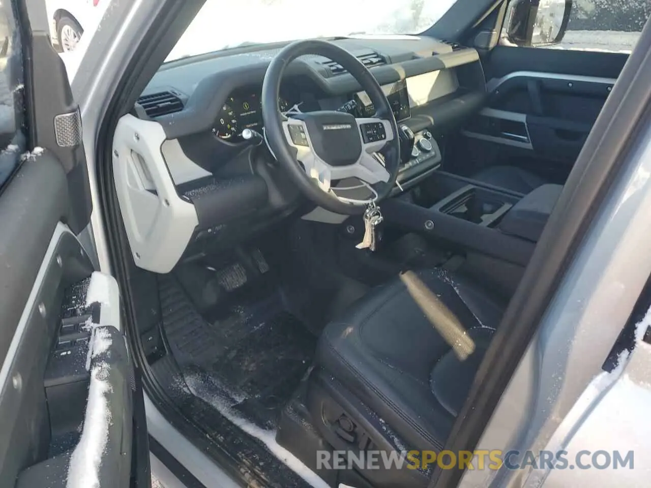 8 Photograph of a damaged car SALEJEEX3R2276169 LAND ROVER DEFENDER 2024