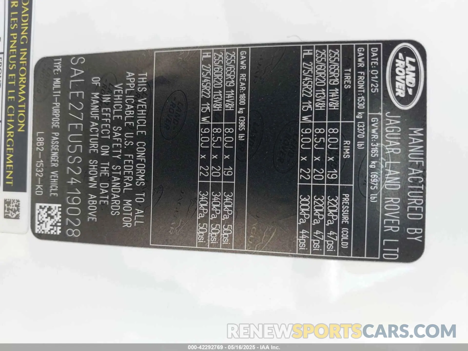 9 Photograph of a damaged car SALE27EU5S2419028 LAND ROVER DEFENDER 2025