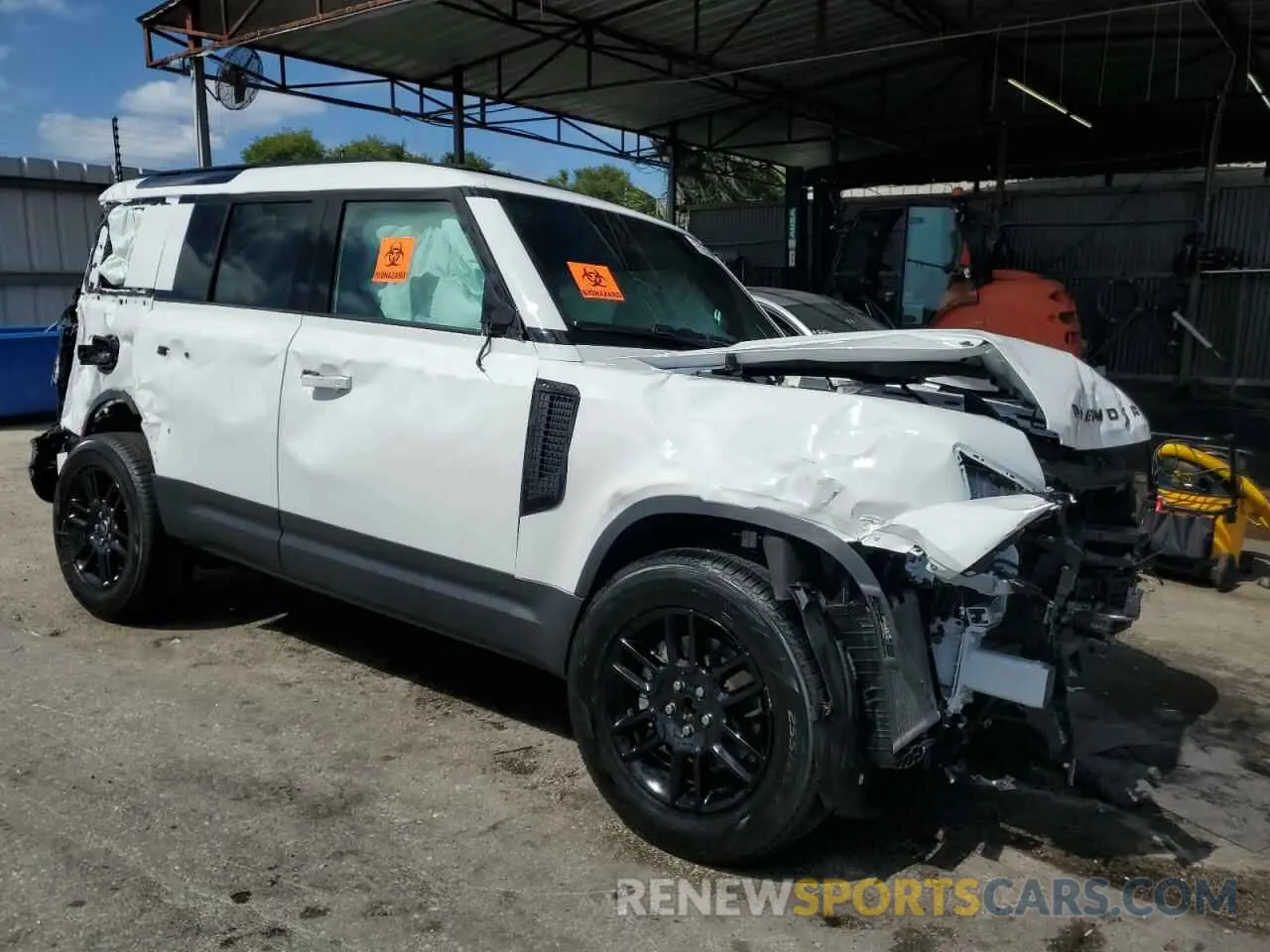 4 Photograph of a damaged car SALEJ7EX0S2391376 LAND ROVER DEFENDER 2025