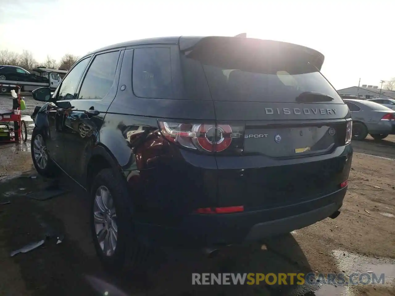 3 Photograph of a damaged car SALCP2FX1KH783237 LAND ROVER DISCOVERY 2019