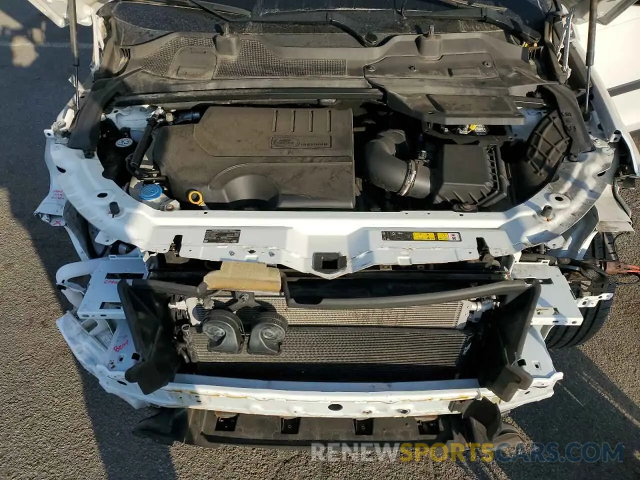 11 Photograph of a damaged car SALCP2FX1KH814020 LAND ROVER DISCOVERY 2019