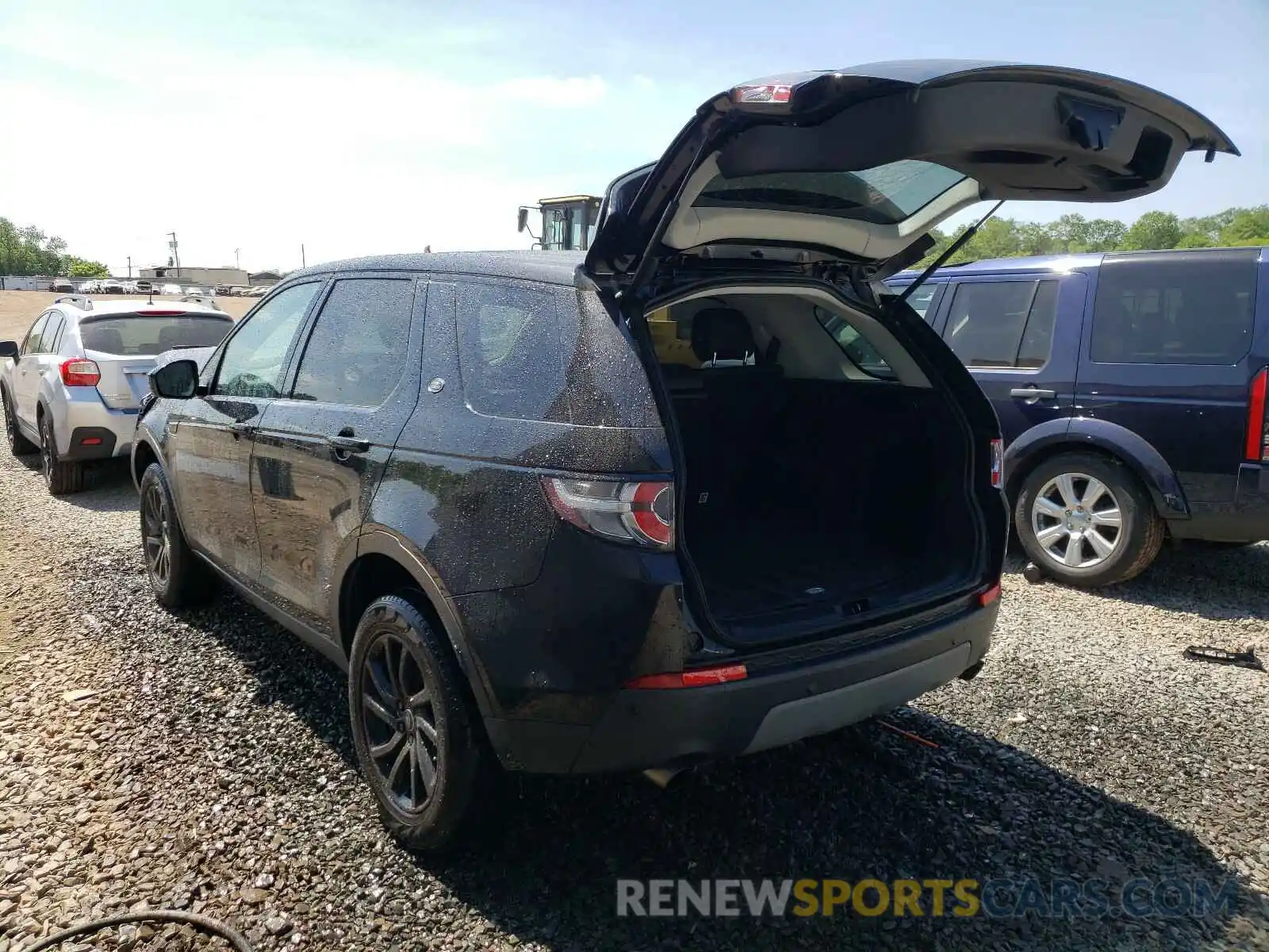 3 Photograph of a damaged car SALCP2FX3KH784194 LAND ROVER DISCOVERY 2019