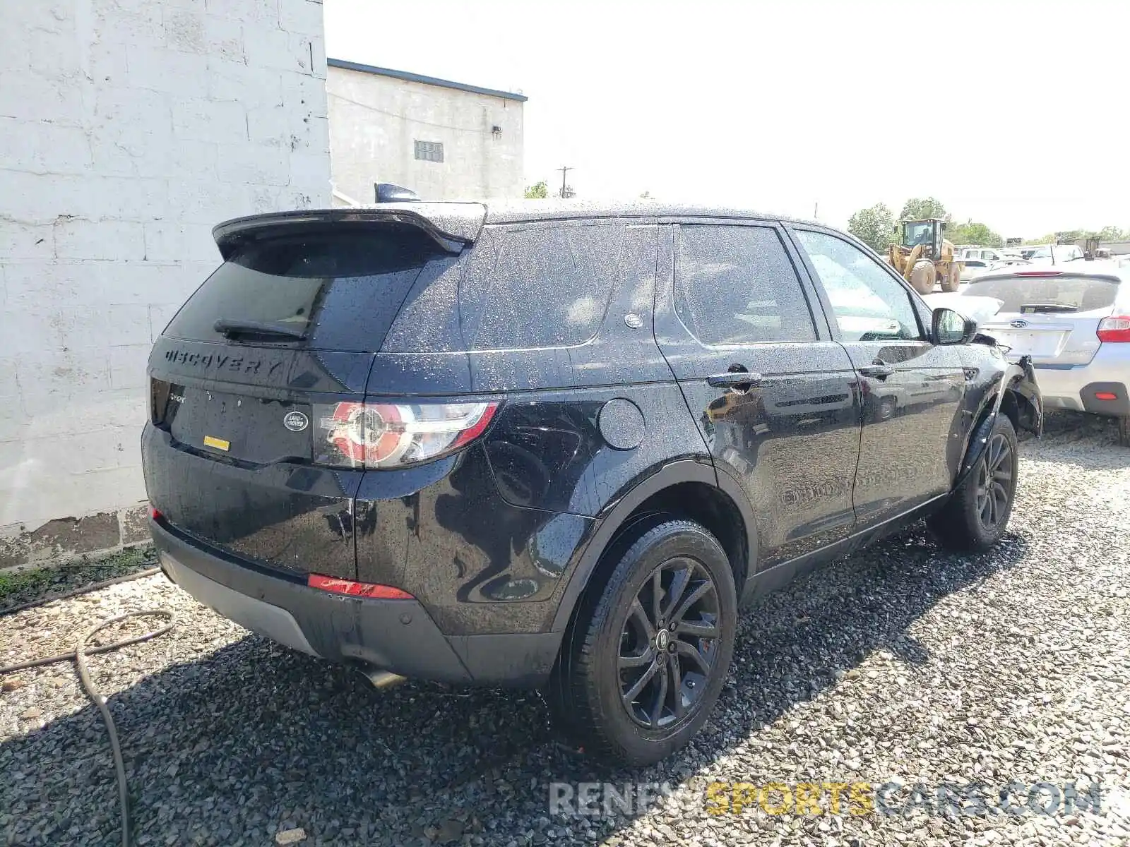 4 Photograph of a damaged car SALCP2FX3KH784194 LAND ROVER DISCOVERY 2019