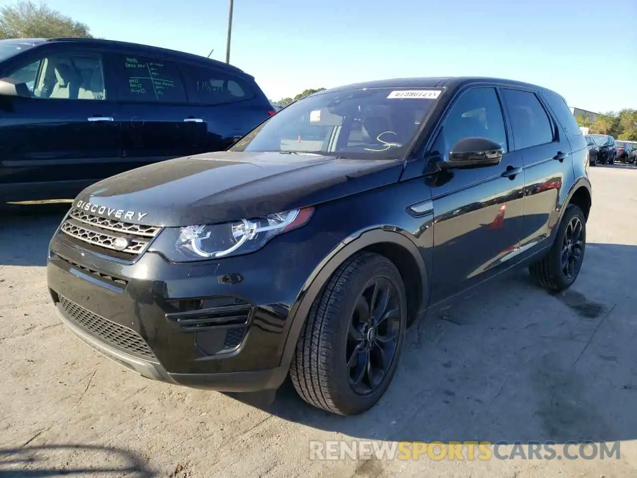 2 Photograph of a damaged car SALCP2FX3KH785989 LAND ROVER DISCOVERY 2019