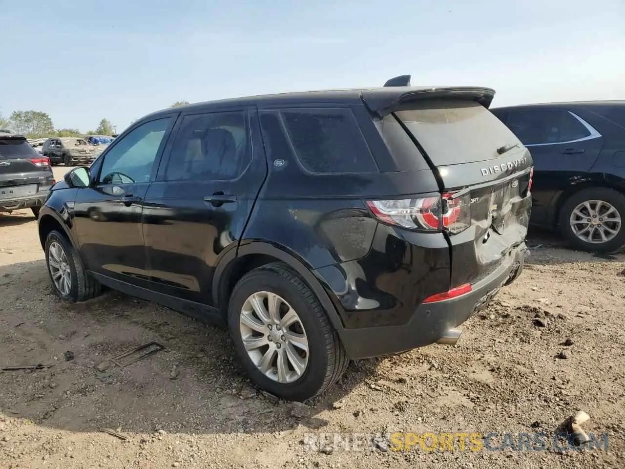 2 Photograph of a damaged car SALCP2FX3KH818764 LAND ROVER DISCOVERY 2019