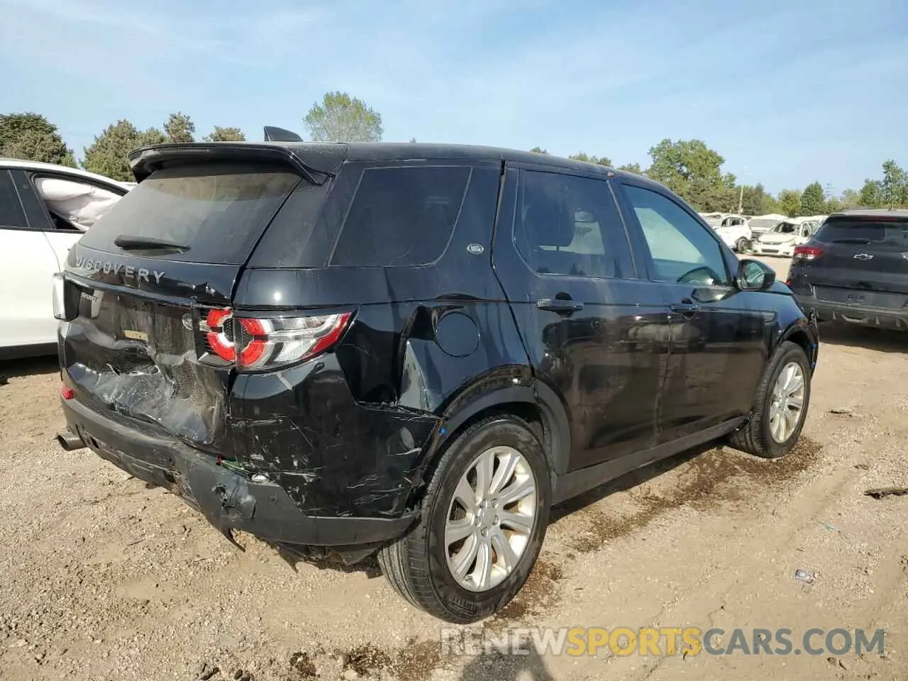 3 Photograph of a damaged car SALCP2FX3KH818764 LAND ROVER DISCOVERY 2019