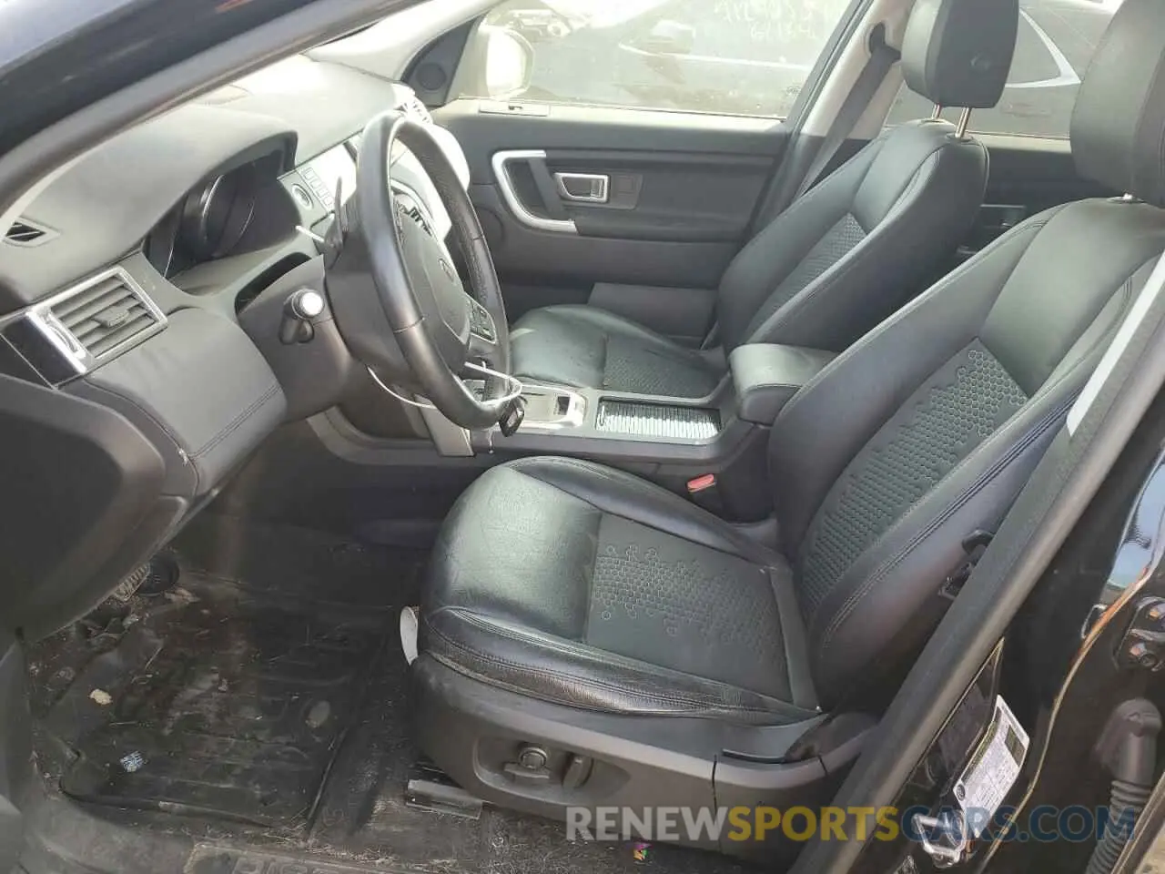 7 Photograph of a damaged car SALCP2FX3KH818764 LAND ROVER DISCOVERY 2019