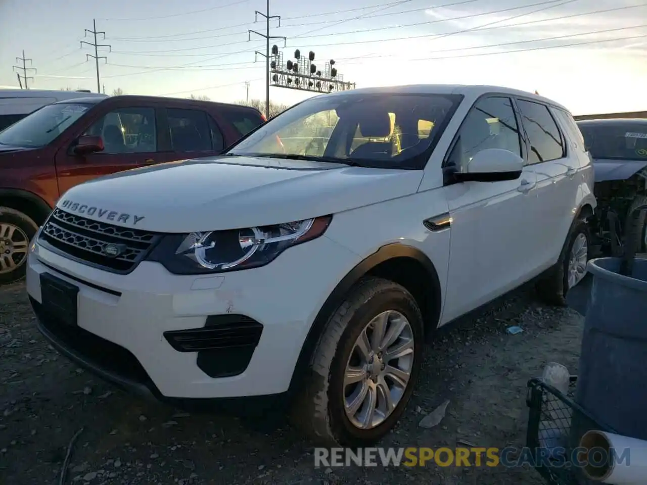 2 Photograph of a damaged car SALCP2FX4KH784883 LAND ROVER DISCOVERY 2019