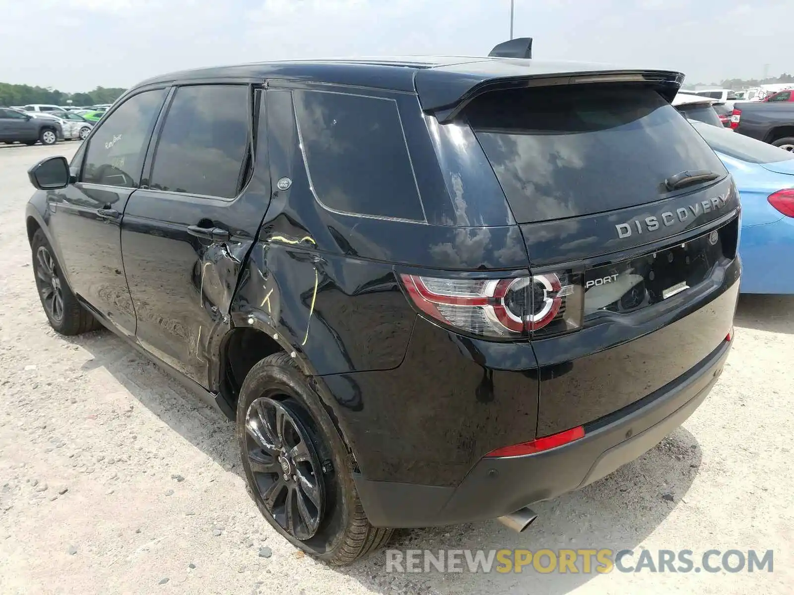 3 Photograph of a damaged car SALCP2FX4KH807885 LAND ROVER DISCOVERY 2019