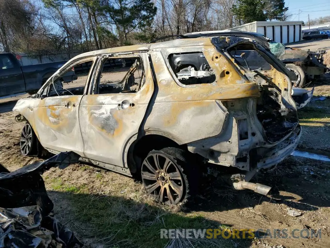 2 Photograph of a damaged car SALCP2FX4KH819471 LAND ROVER DISCOVERY 2019