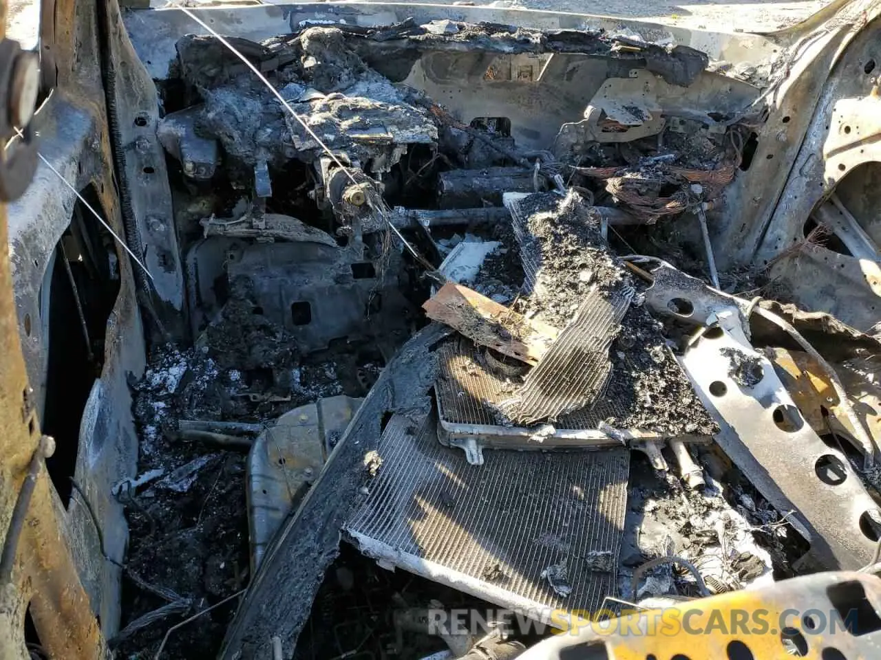 8 Photograph of a damaged car SALCP2FX4KH819471 LAND ROVER DISCOVERY 2019