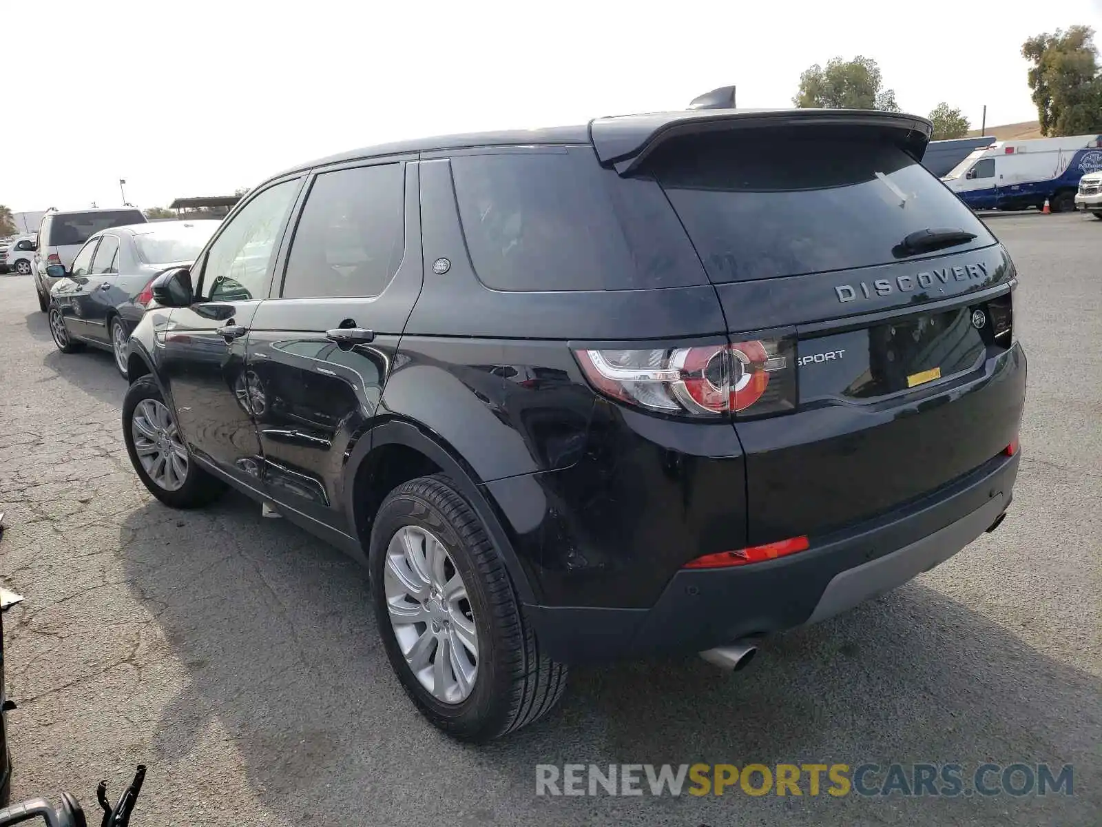 3 Photograph of a damaged car SALCP2FX5KH785010 LAND ROVER DISCOVERY 2019