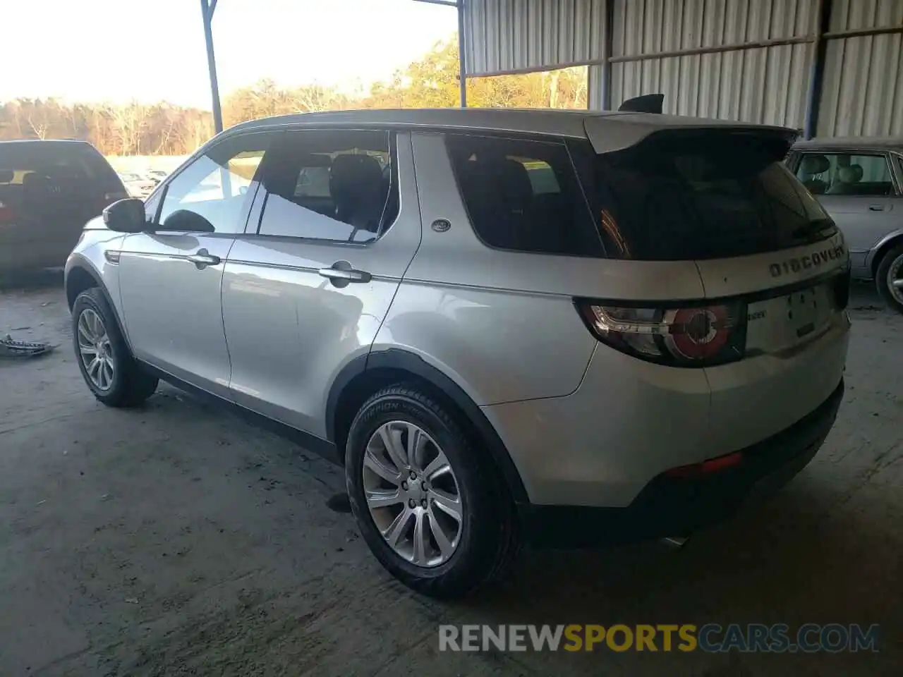 3 Photograph of a damaged car SALCP2FX5KH793396 LAND ROVER DISCOVERY 2019