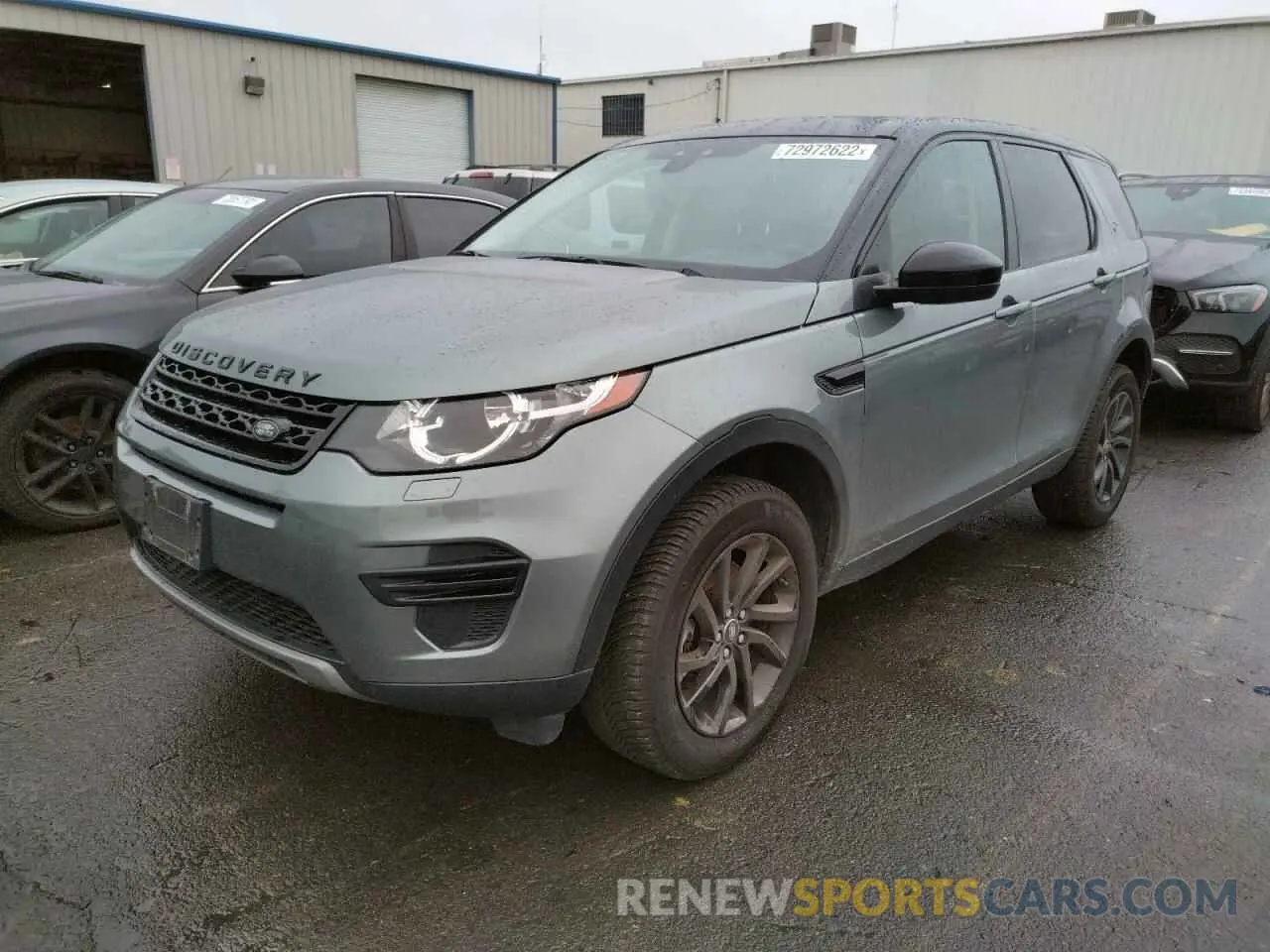 1 Photograph of a damaged car SALCP2FX5KH811489 LAND ROVER DISCOVERY 2019