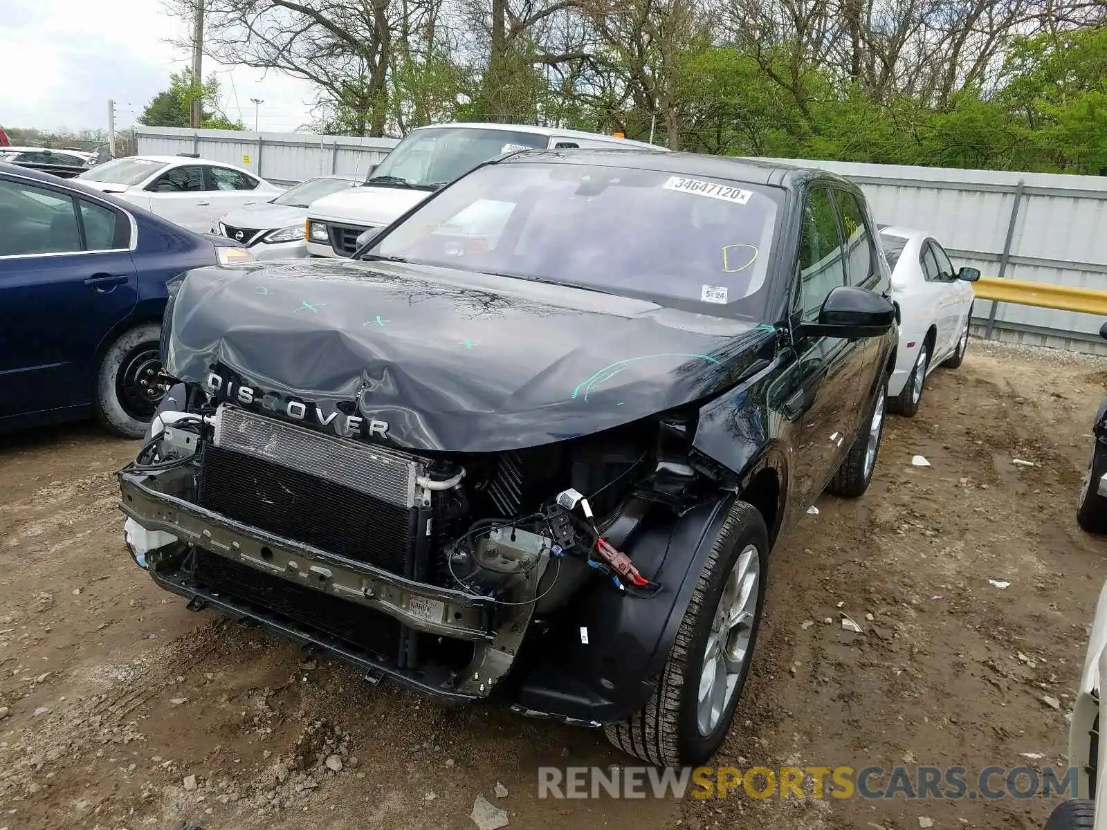 2 Photograph of a damaged car SALCP2FX5KH819270 LAND ROVER DISCOVERY 2019