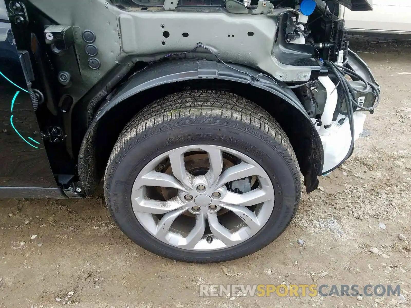 9 Photograph of a damaged car SALCP2FX5KH819270 LAND ROVER DISCOVERY 2019