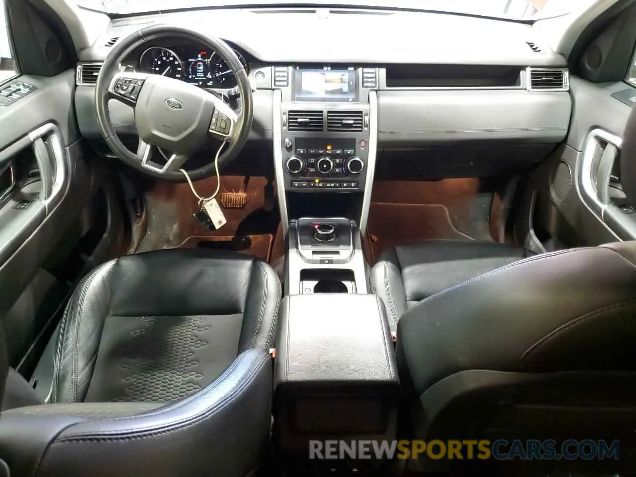 8 Photograph of a damaged car SALCP2FX5KH829488 LAND ROVER DISCOVERY 2019