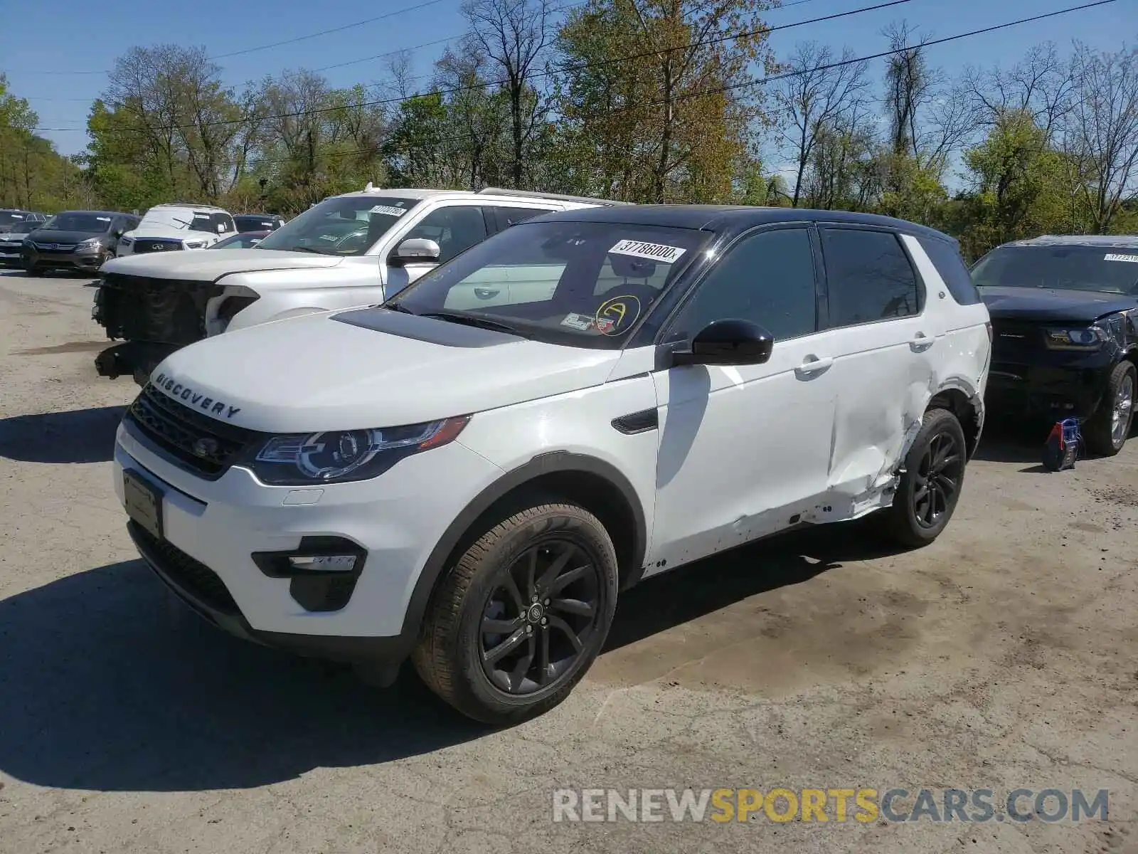 2 Photograph of a damaged car SALCP2FX6KH783427 LAND ROVER DISCOVERY 2019