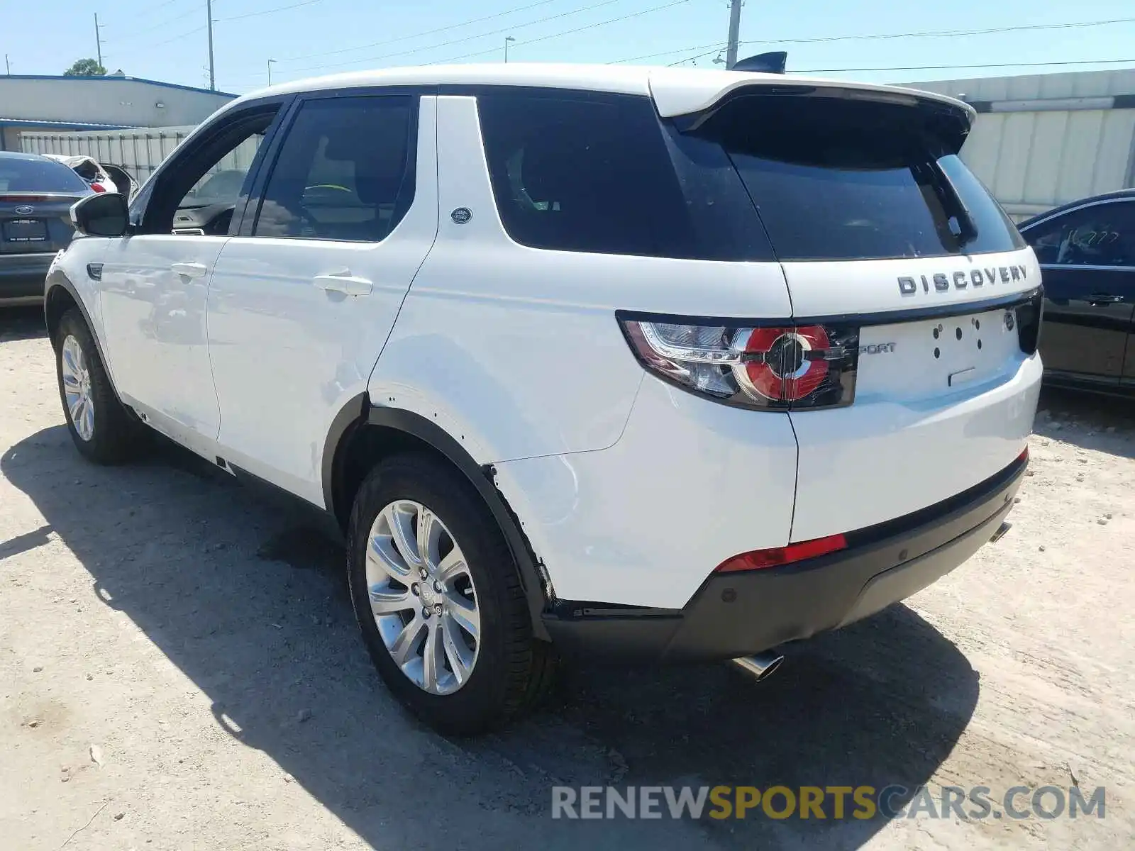 3 Photograph of a damaged car SALCP2FX6KH810688 LAND ROVER DISCOVERY 2019