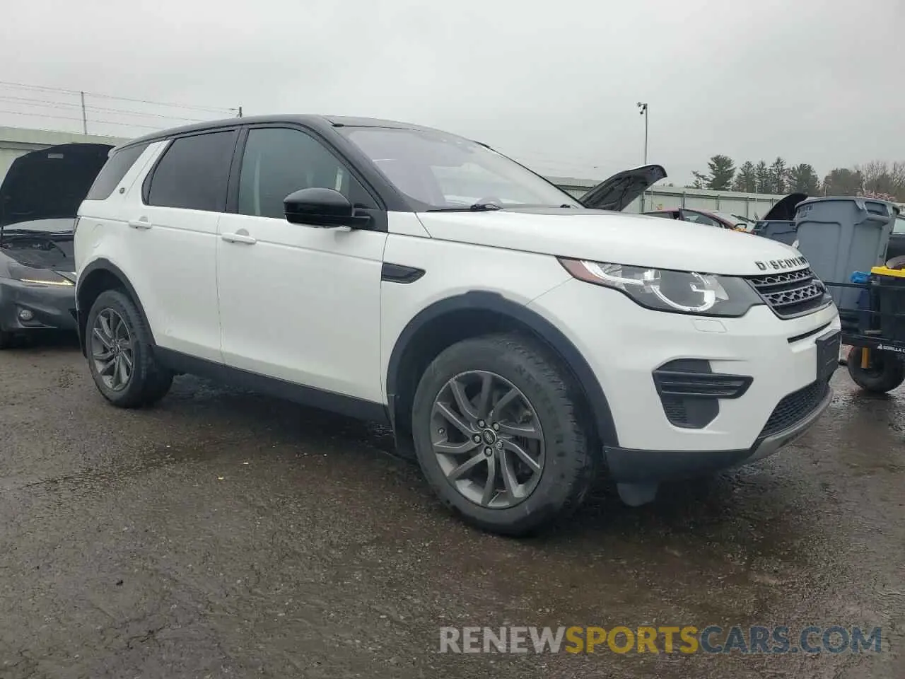 4 Photograph of a damaged car SALCP2FX6KH819424 LAND ROVER DISCOVERY 2019