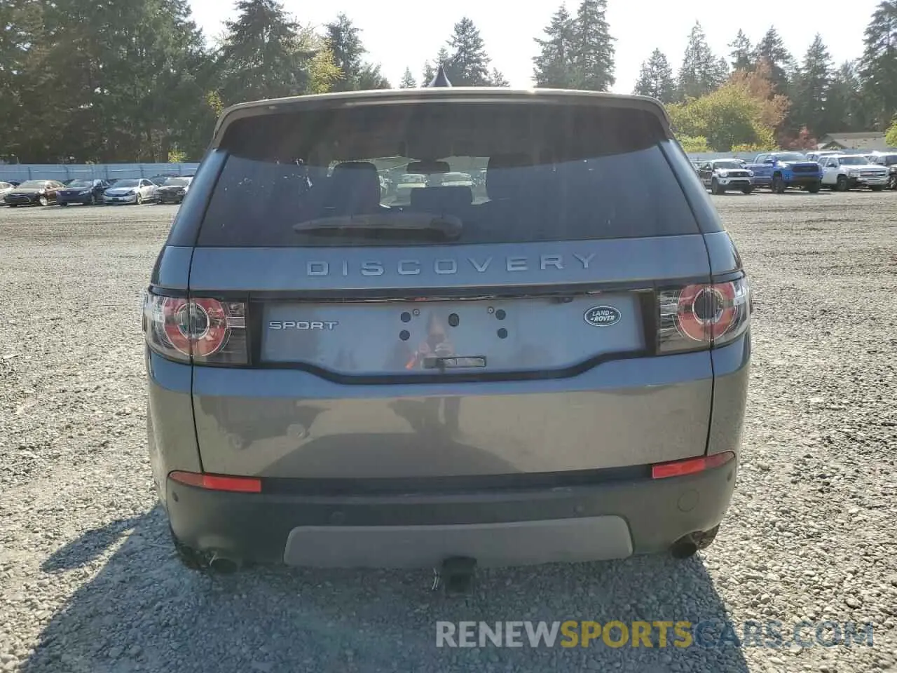 6 Photograph of a damaged car SALCP2FXXKH795760 LAND ROVER DISCOVERY 2019