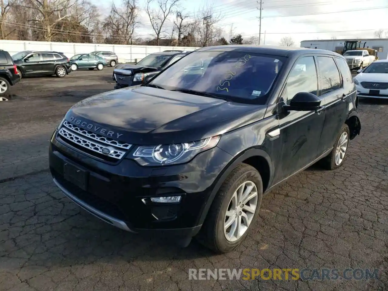 2 Photograph of a damaged car SALCR2FX1KH801729 LAND ROVER DISCOVERY 2019