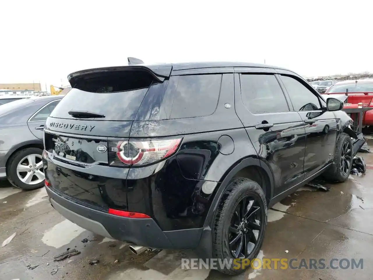 4 Photograph of a damaged car SALCR2FX1KH808017 LAND ROVER DISCOVERY 2019