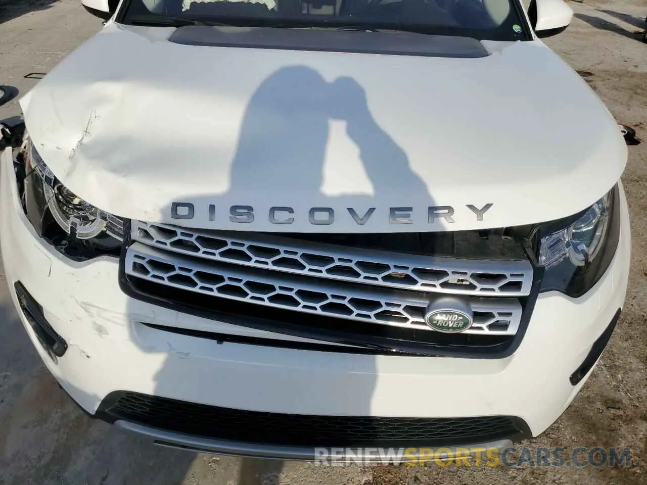 13 Photograph of a damaged car SALCR2FX2KH829846 LAND ROVER DISCOVERY 2019
