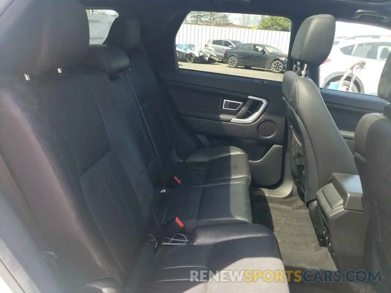 11 Photograph of a damaged car SALCR2FX4KH788779 LAND ROVER DISCOVERY 2019