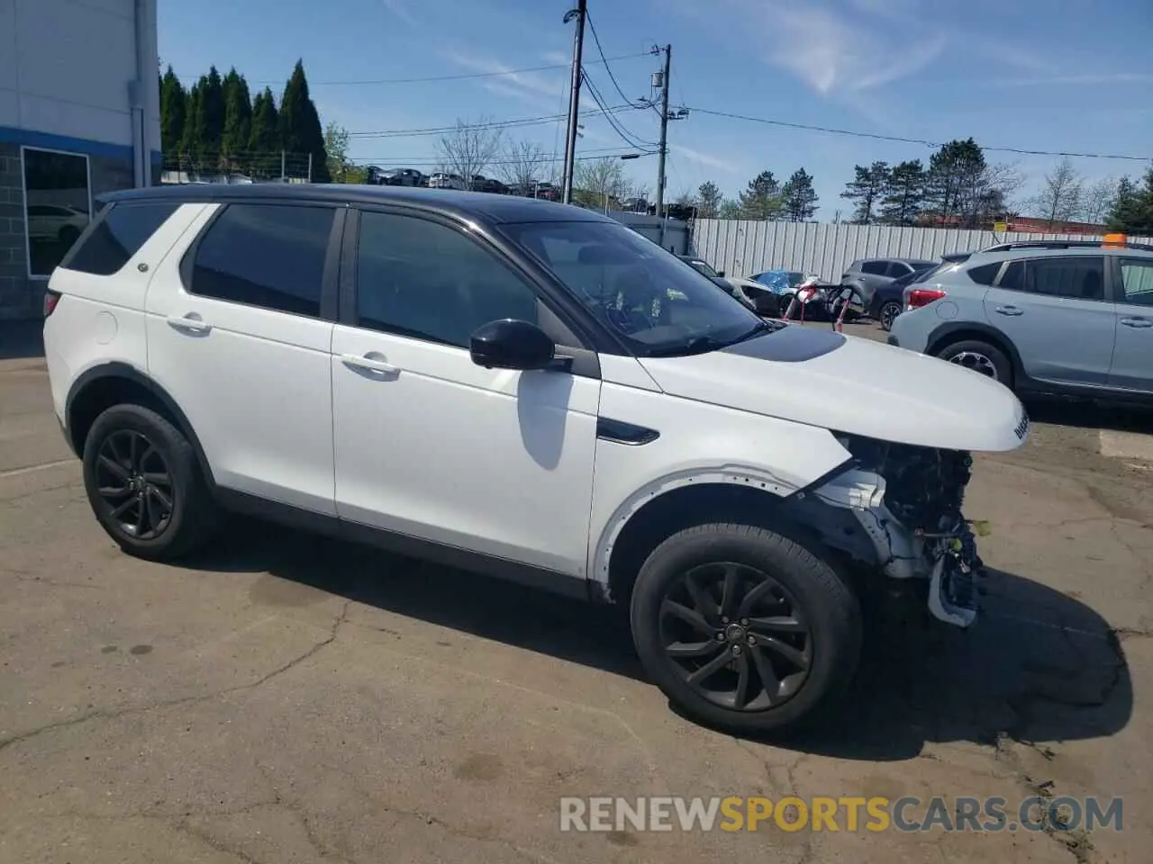 4 Photograph of a damaged car SALCR2FX4KH788779 LAND ROVER DISCOVERY 2019