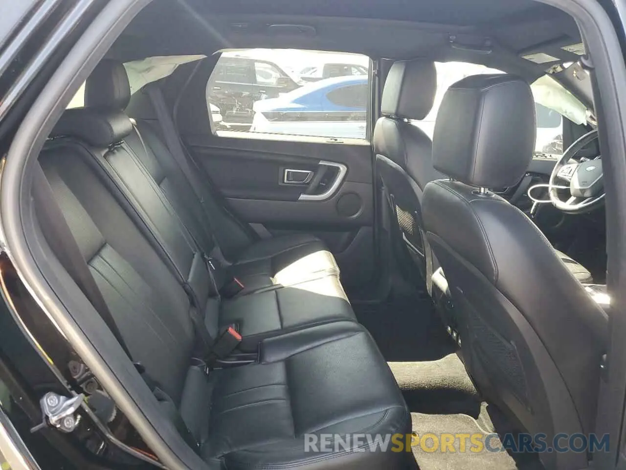 11 Photograph of a damaged car SALCR2FX4KH823546 LAND ROVER DISCOVERY 2019
