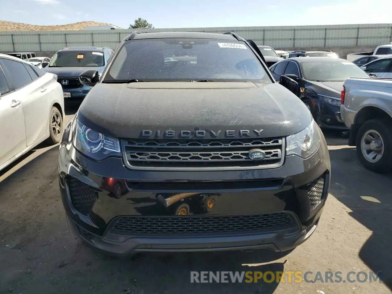 5 Photograph of a damaged car SALCR2FX4KH823546 LAND ROVER DISCOVERY 2019