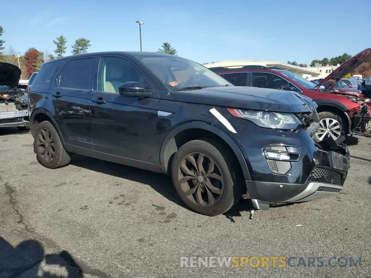4 Photograph of a damaged car SALCR2FX5KH790489 LAND ROVER DISCOVERY 2019