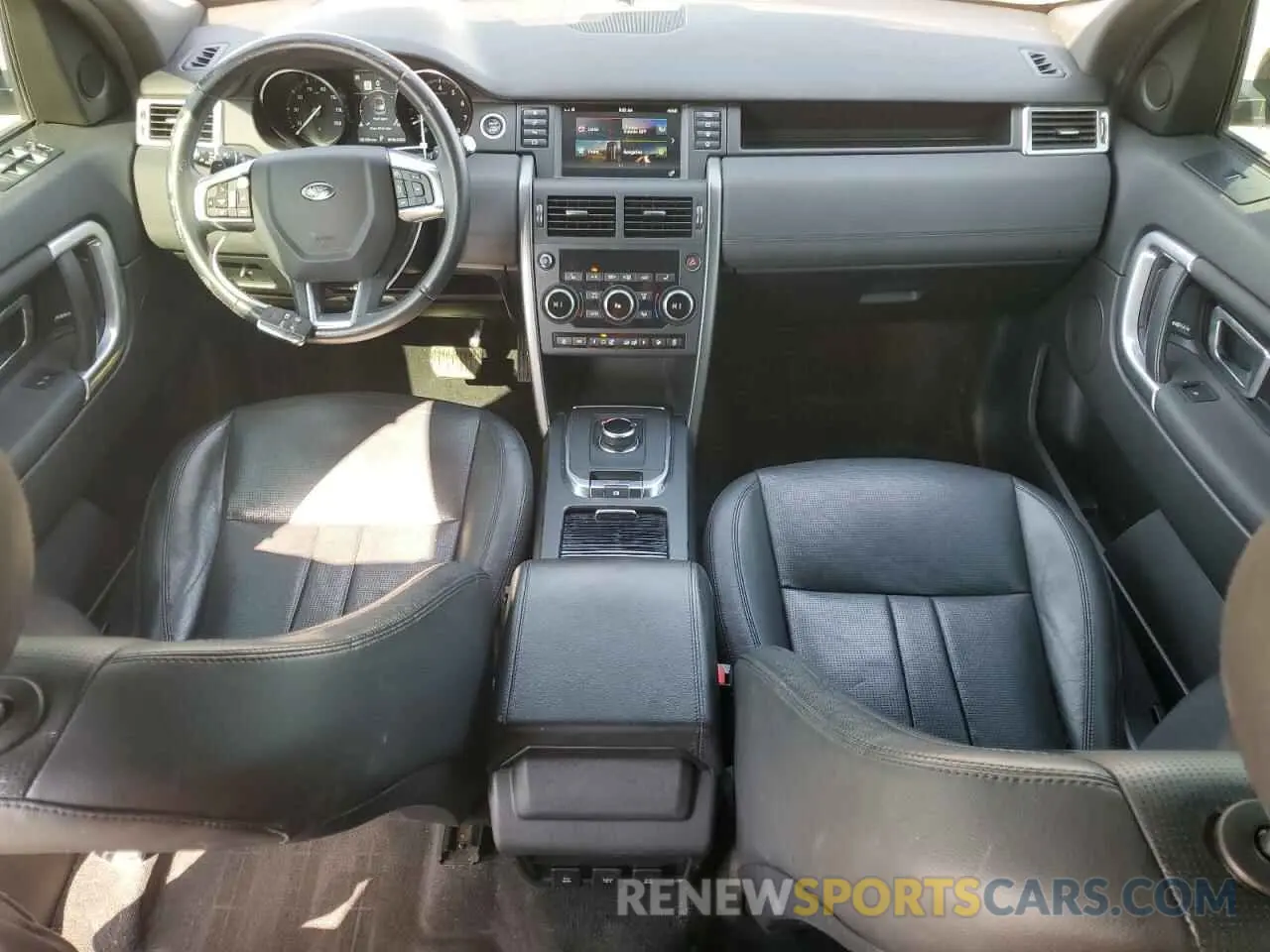 8 Photograph of a damaged car SALCR2FX5KH797278 LAND ROVER DISCOVERY 2019